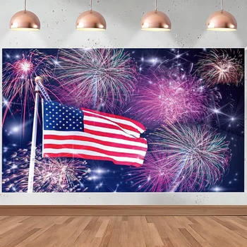 Фейерверк в честь Дня Независимости США На фоне Национального флага Фестиваль Патриотических мероприятий 4 июля Фотографии Оформления